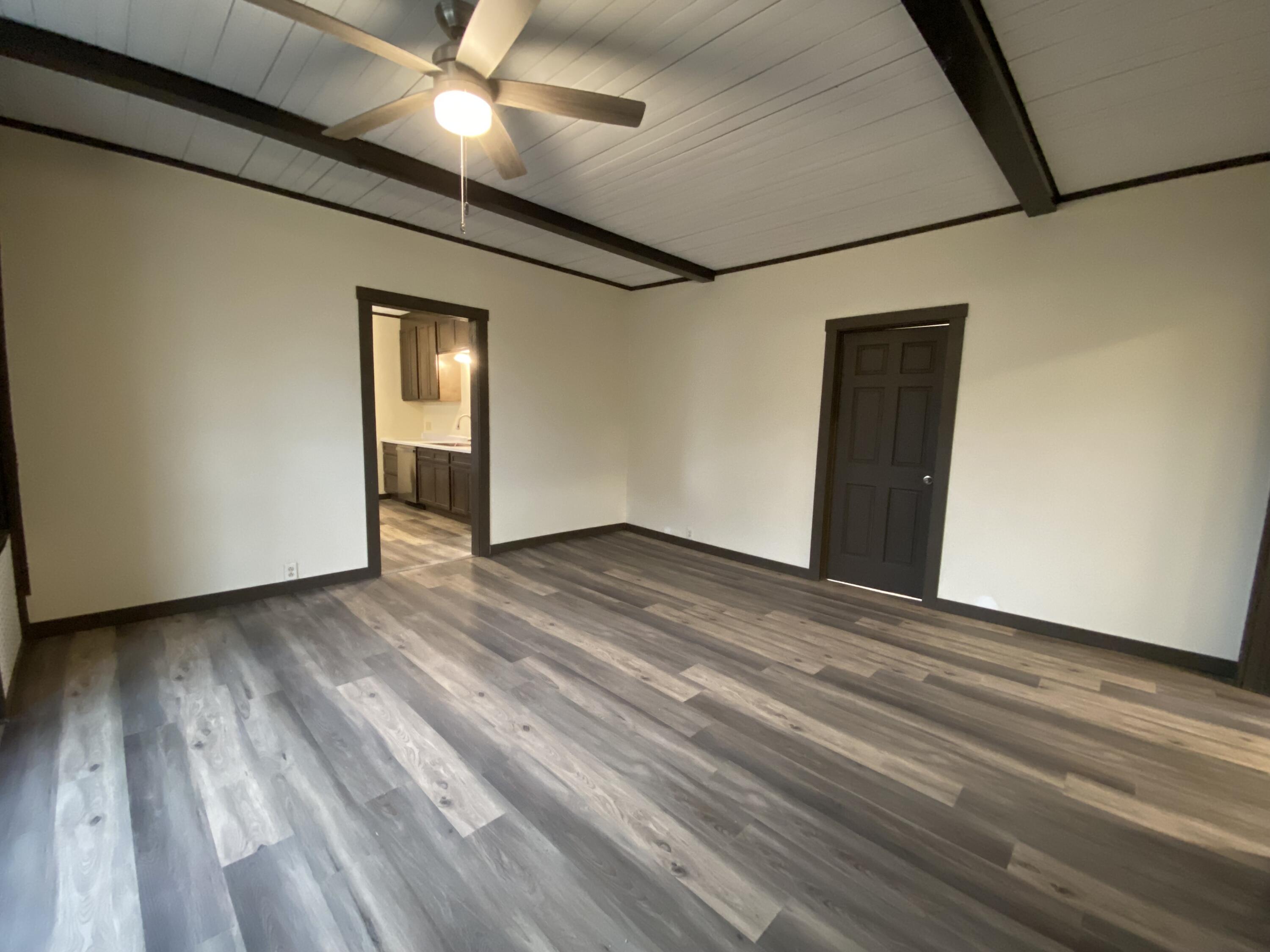 Oshkosh, Wisconsin 54901, United States, 3 Bedrooms Bedrooms, ,3 BathroomsBathrooms,Residential,Active,24812