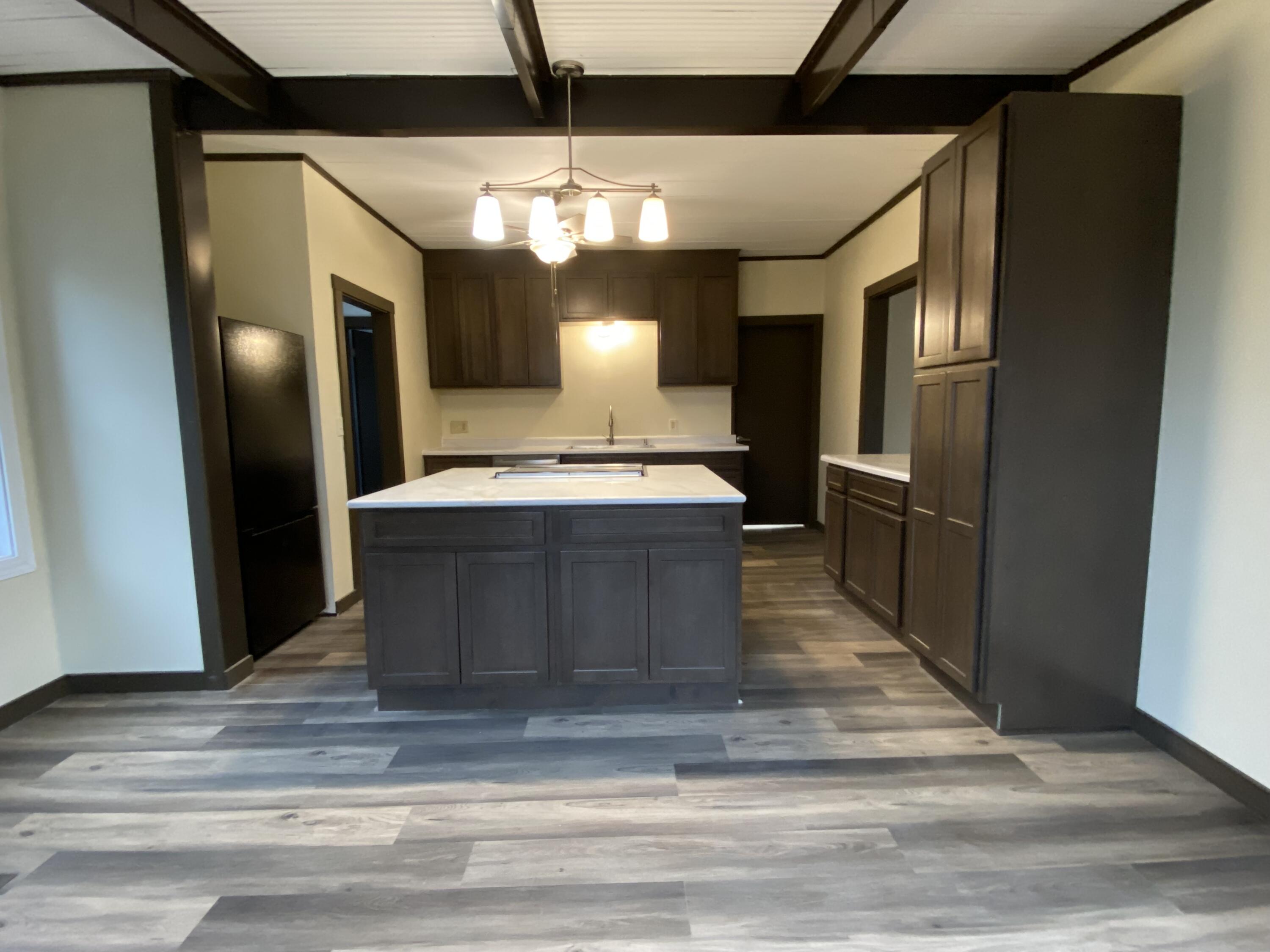 Oshkosh, Wisconsin 54901, United States, 3 Bedrooms Bedrooms, ,3 BathroomsBathrooms,Residential,Active,24812