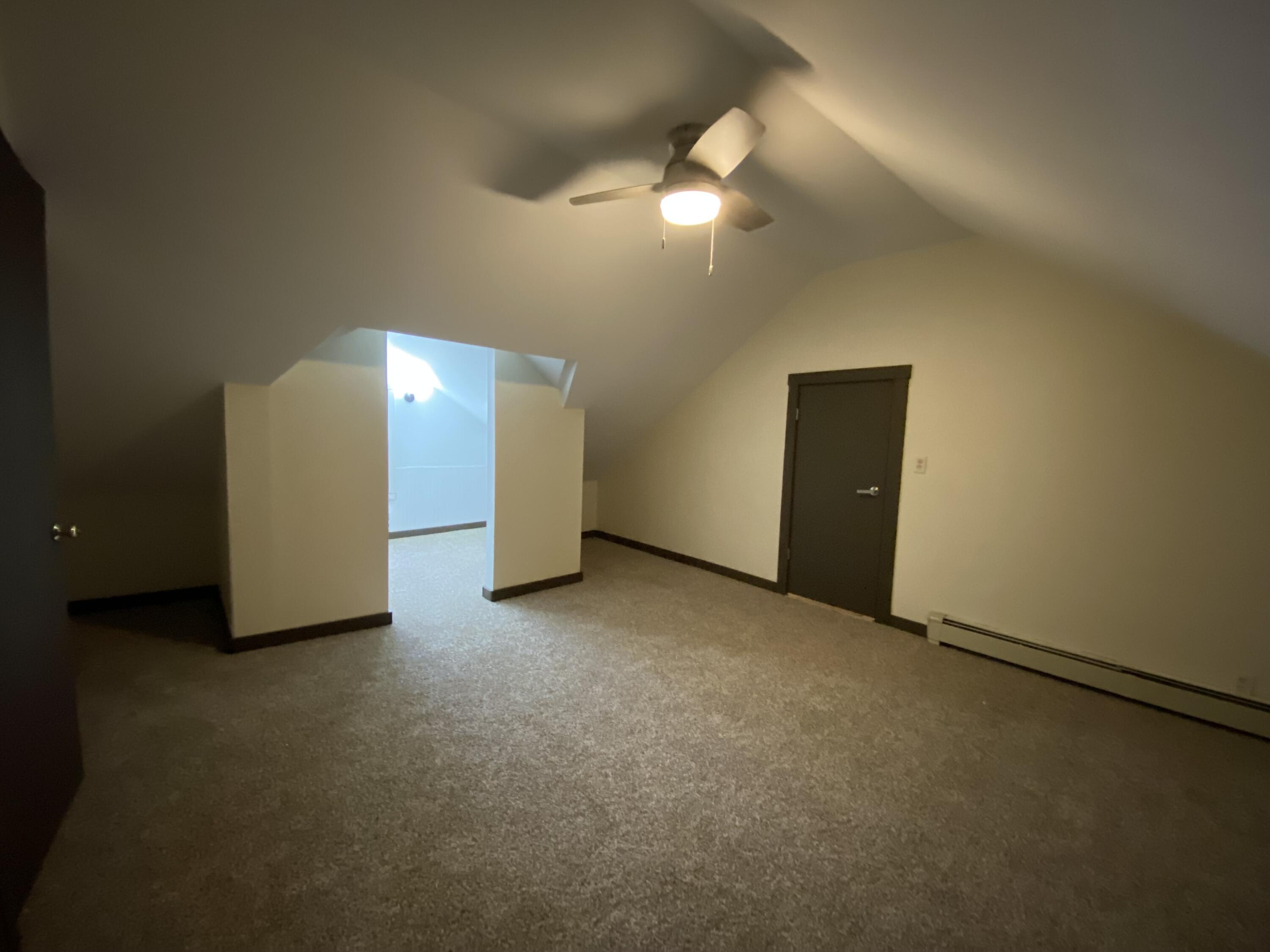 Oshkosh, Wisconsin 54901, United States, 3 Bedrooms Bedrooms, ,3 BathroomsBathrooms,Residential,Active,24812