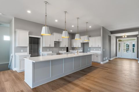MLS: 1904341