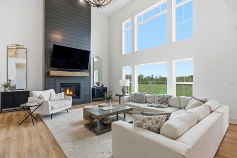 Photo of 14141 N Lake Shore Dr, Mequon, WI 53097 (MLS # 1962836)