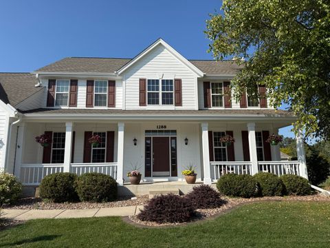 Photo of 1288 Northview Dr, Oconomowoc, WI 53066 (MLS # 1957201)