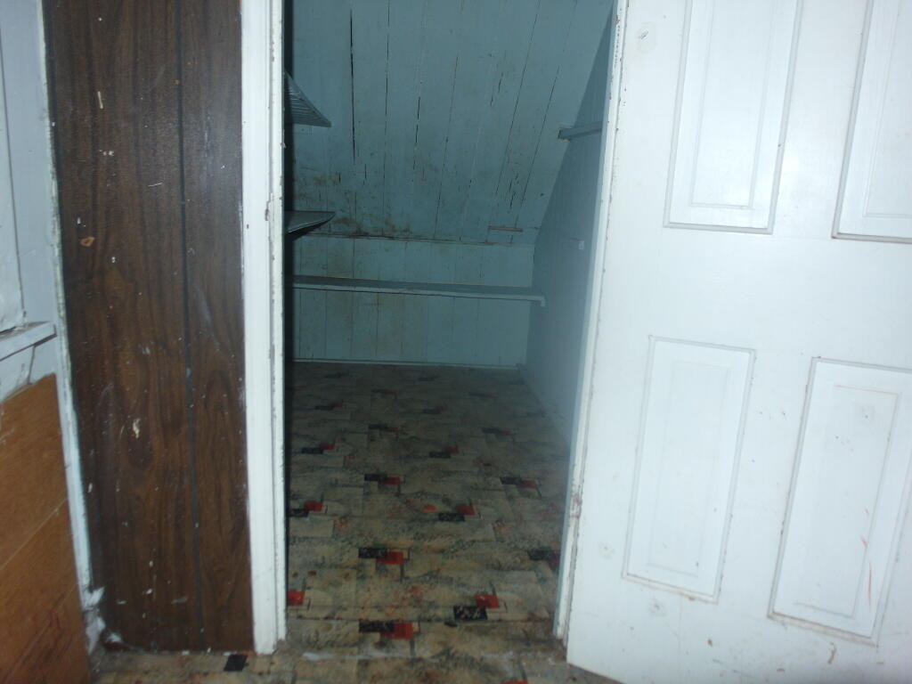 Milwaukee, Wisconsin 53215, United States, 3 Bedrooms Bedrooms, ,2 BathroomsBathrooms,Residential,Active,208746