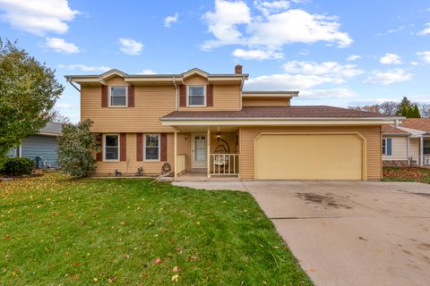 Photo of 2320 W Rawson Ave, Oak Creek, WI 53154 (MLS # 1942330)