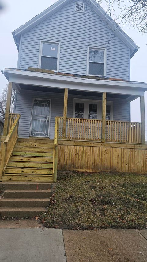 Photo of 2643 N 24th St, Milwaukee, WI 53206 (MLS # 1958710)