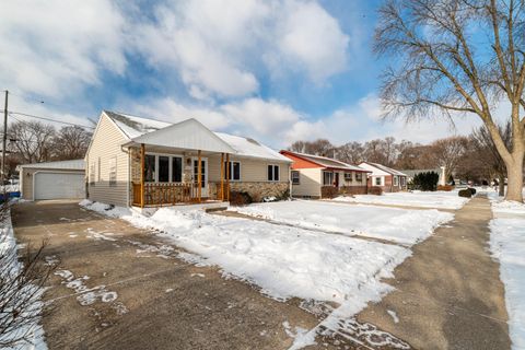 Photo of 4049 S Hately Ave, Saint Francis, WI 53235 (MLS # 1948801)
