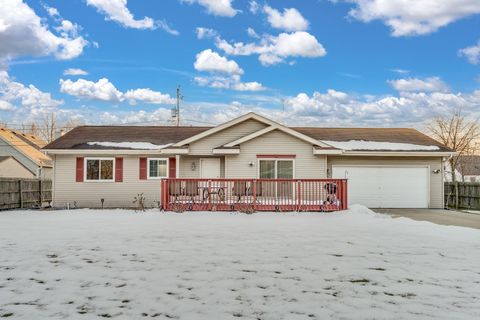 Photo of 1607 Walter Ave, Mount Pleasant, WI 53403 (MLS # 1950562)