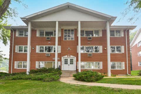 Photo of 245 Country Club Dr, Lake Geneva, WI 53147 (MLS # 1972168)