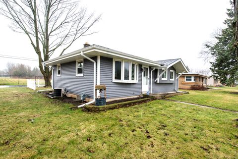 Photo of 1707 Wind Dale Dr, Caledonia, WI 53402 (MLS # 1956287)