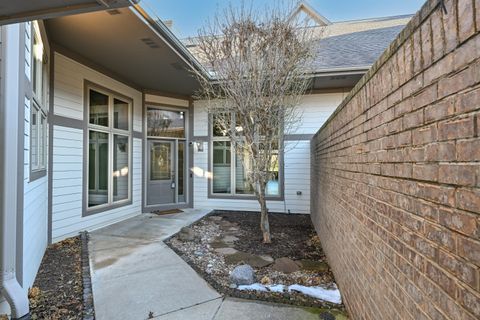 Photo of 7513 W Tuckaway Pines Cir, Franklin, WI 53132 (MLS # 1947569)