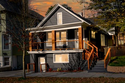 Photo of 1718 E Bradford Ave, Milwaukee, WI 53211 (MLS # 1941563)