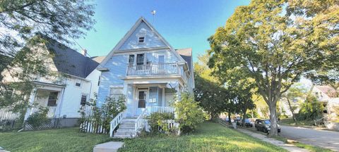 Photo of 330 E Chambers St, Milwaukee, WI 53212 (MLS # 1937030)