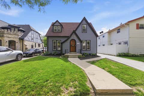 Photo of 3356 N 47th St, Milwaukee, WI 53216 (MLS # 1965226)