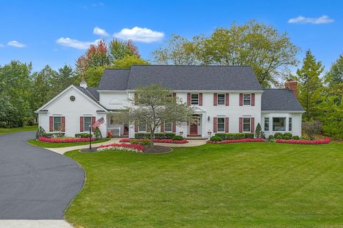 Photo of 4405 W Marseilles Dr, Mequon, WI 53092 (MLS # 1956489)