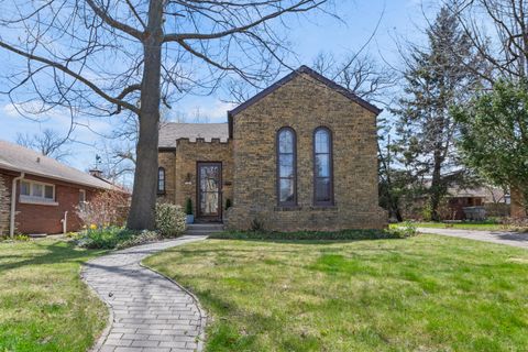 Photo of 1225 E Townsend St, Milwaukee, WI 53212 (MLS # 1958428)