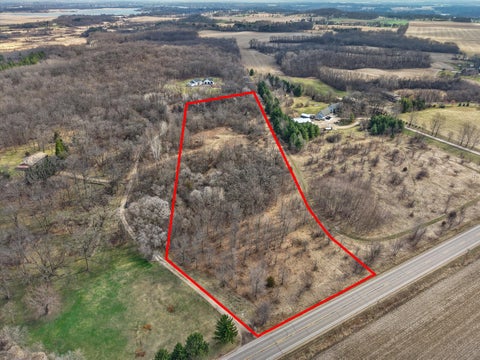 Photo of 5341 Northwest Hwy, Waterford, WI 53185 (MLS # 1974378)