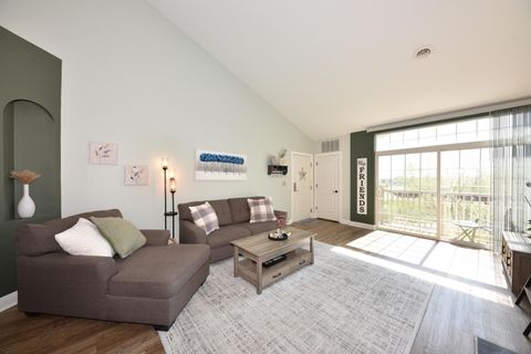 Photo of W206N16618 Blackberry Cir, Jackson, WI 53037 (MLS # 1960993)