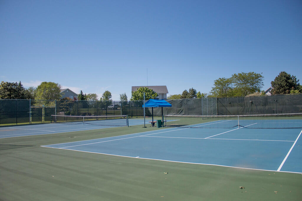 Geneva, Wisconsin 53147, United States, 3 Bedrooms Bedrooms, ,3 BathroomsBathrooms,Residential,Active,248118