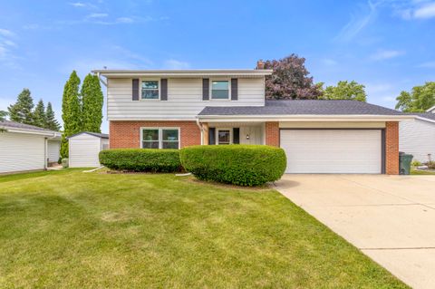 Photo of 1700 Drexel Blvd, South Milwaukee, WI 53172 (MLS # 1925781)
