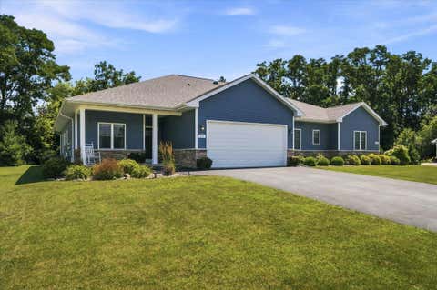Photo of 490 Meadowlark Ln E, Green Lake, WI 54941 (MLS # 1975331)