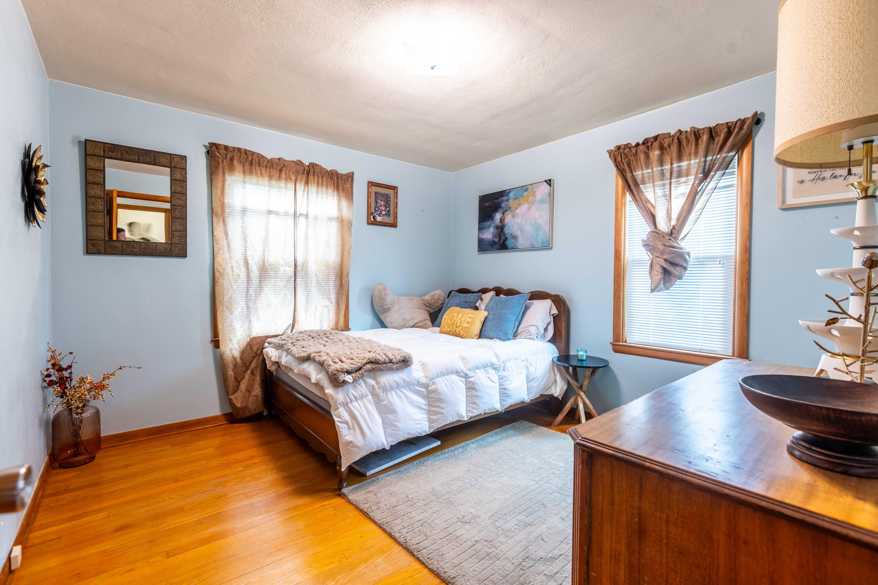 Kenosha, Wisconsin 53142, United States, 3 Bedrooms Bedrooms, ,1 BathroomBathrooms,Residential,Pending,194930