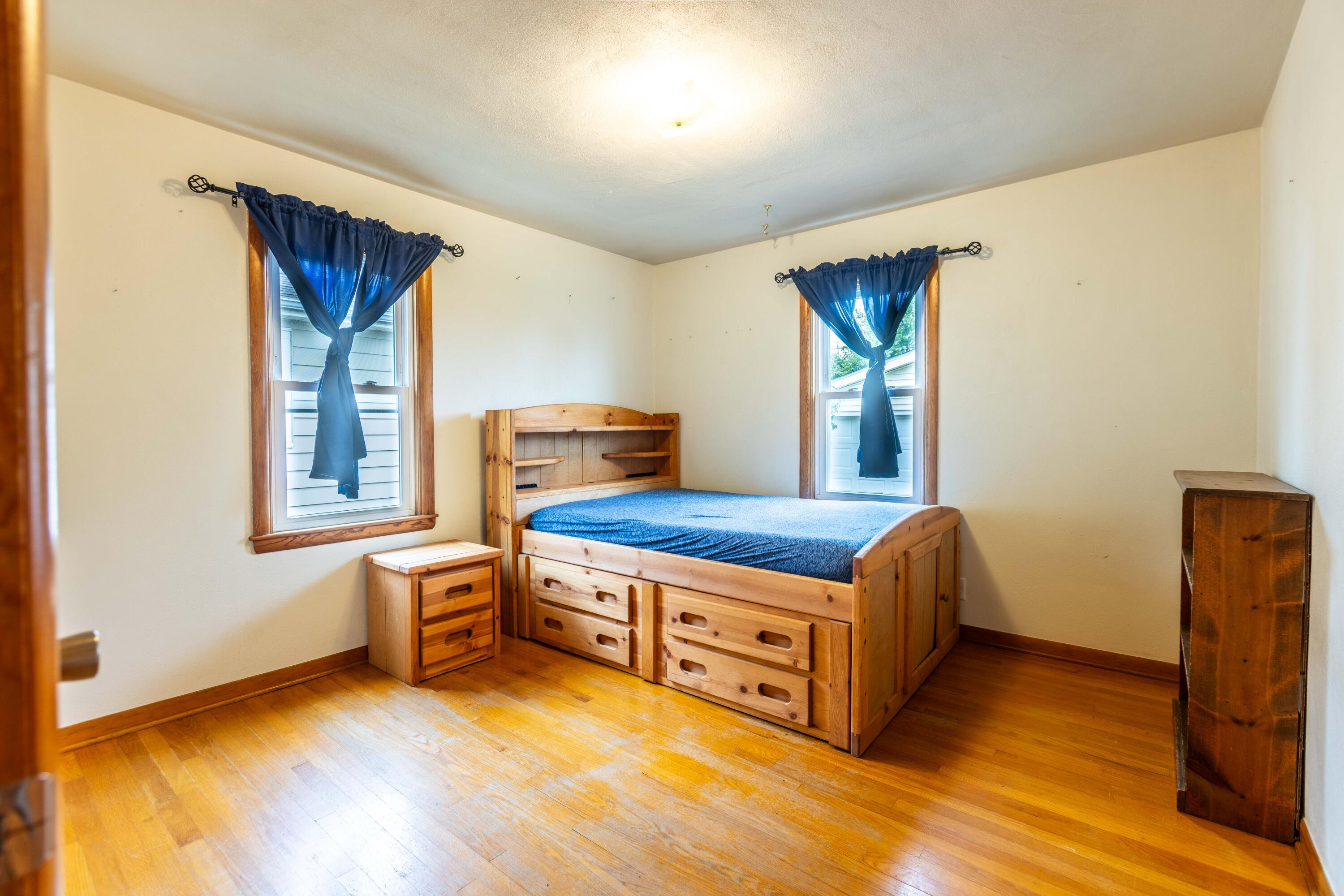 Kenosha, Wisconsin 53142, United States, 3 Bedrooms Bedrooms, ,1 BathroomBathrooms,Residential,Pending,194930