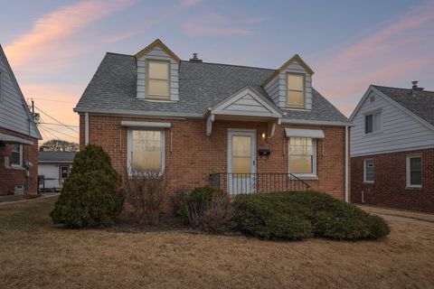 Photo of 3622 S 16th St, Milwaukee, WI 53221 (MLS # 1953482)