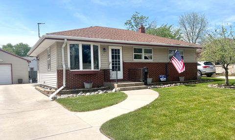 Photo of 5603 S Hately Ave, Cudahy, WI 53110 (MLS # 1963531)