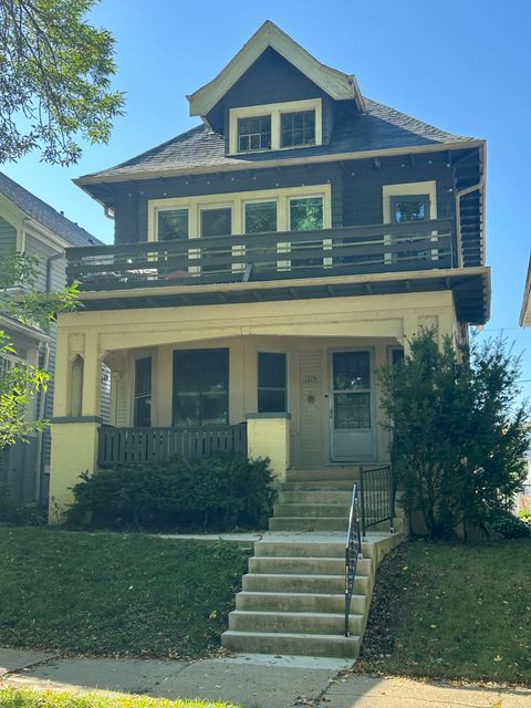 Photo of 3429 N Bartlett Ave, Milwaukee, WI 53211 (MLS # 1937390) Photo of 3429 N Bartlett Ave, Milwaukee, WI 53211 (MLS # 1937390)
