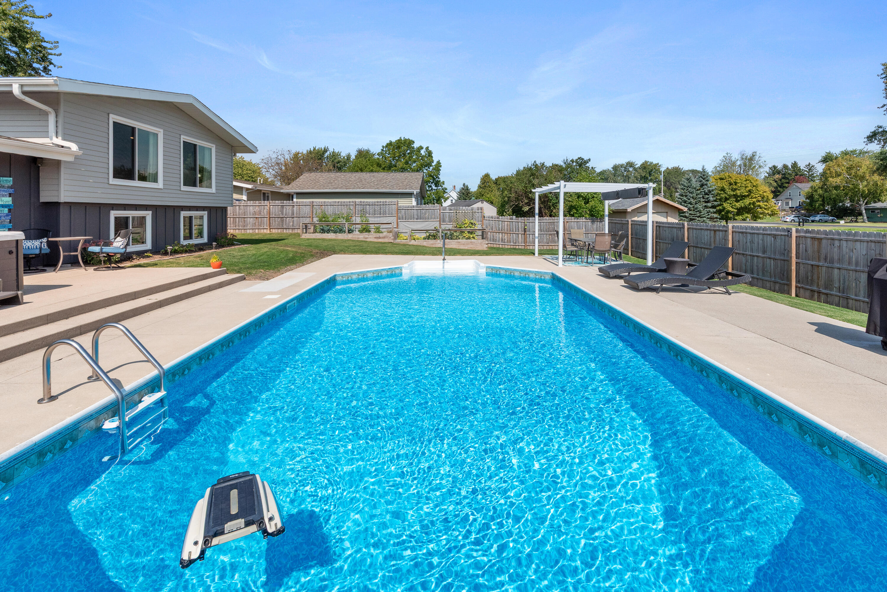 Belgium, Wisconsin 53004, United States, 4 Bedrooms Bedrooms, ,2 BathroomsBathrooms,Residential,Active,229954