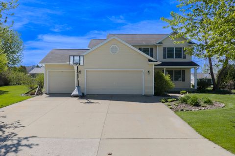 Photo of 1411 Wedgewood Dr, Watertown, WI 53098 (MLS # 1962506)