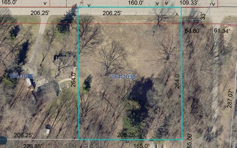 Photo of 411 89th St, Twin Lakes, WI 53181 (MLS # 1944812)