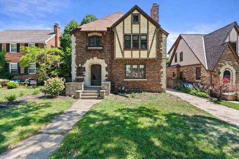 Photo of 5072 N Larkin St, Whitefish Bay, WI 53217 (MLS # 1972004)