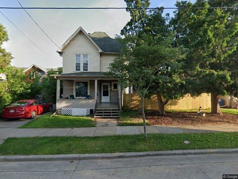Photo of 111 Fulton Ave, Oshkosh, WI 54901 (MLS # 1957624)