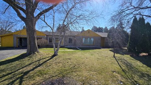 Photo of 8812 N Mohawk Rd, Bayside, WI 53217 (MLS # 1956982)