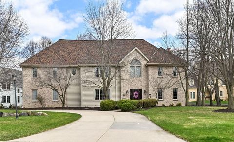 Photo of 2820 Norman Dr, Brookfield, WI 53045 (MLS # 1956298)
