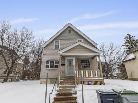Photo of 3234 N Achilles St, Milwaukee, WI 53212 (MLS # 1948083)