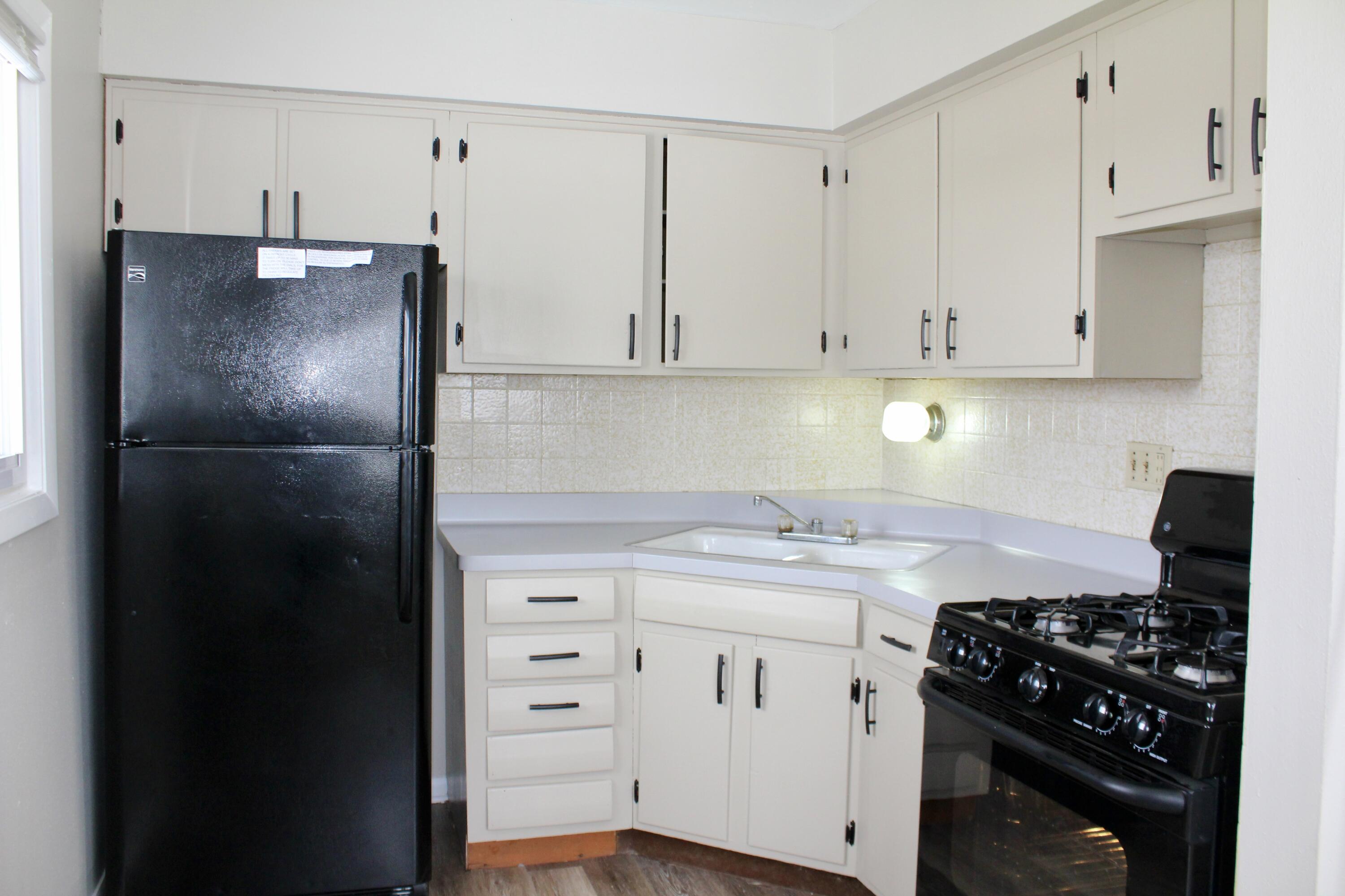 Milwaukee, Wisconsin 53225, United States, 2 Bedrooms Bedrooms, ,1 BathroomBathrooms,Residential,Active,3614