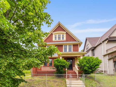 Photo of 2647 N 21st St, Milwaukee, WI 53206 (MLS # 1923565)