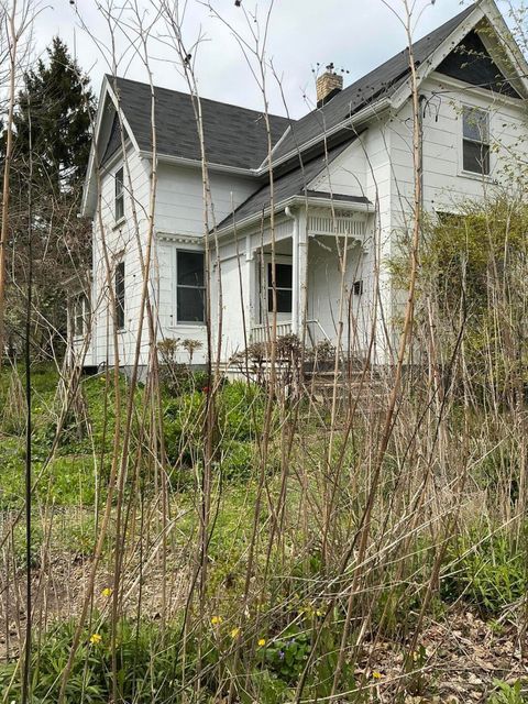 W59N367 Hilbert Ave, Cedarburg, WI 53012 - #: 1916800