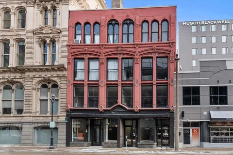 Photo of 532 N Water St, Milwaukee, WI 53202 (MLS # 1948811)