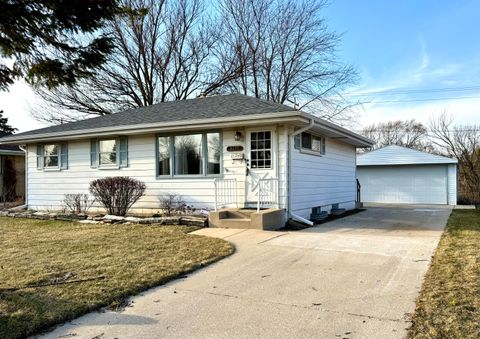 Photo of 8830 W Acacia St, Milwaukee, WI 53224 (MLS # 1955664)