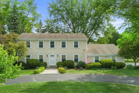 Photo of 15655 Monet Ct, Brookfield, WI 53005 (MLS # 1964723)