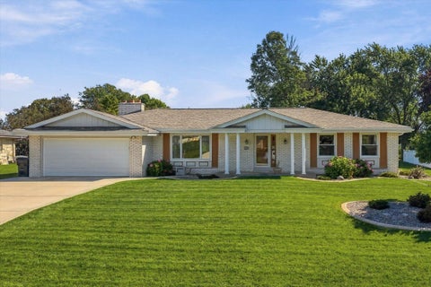 Photo of 12605 W Wilbur Dr, New Berlin, WI 53151 (MLS # 1982738)
