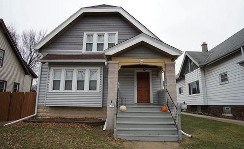 Photo of 6029 W Mitchell St, West Allis, WI 53214 (MLS # 1961871)