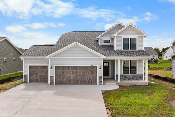 1499 PATTON DR, HARTFORD, WI 53027 - Image 3989273b29ebfb8e511c61443502015f/1314322192
