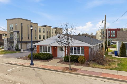 Photo of 1515 Wisconsin Ave, Grafton, WI 53024 (MLS # 1956174)