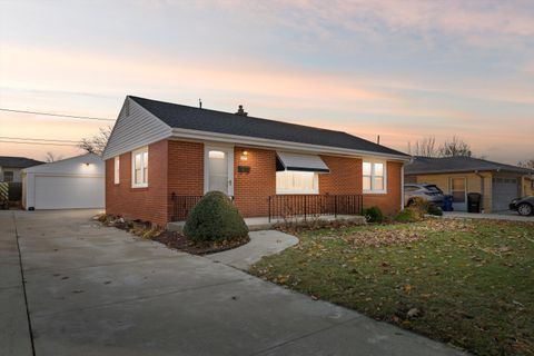 Photo of 1911 Polaris Ave, Racine, WI 53404 (MLS # 1943066)