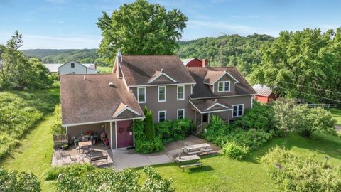 Photo of N3684 Claire Rd, Franklin, WI 54659 (MLS # 1958455)