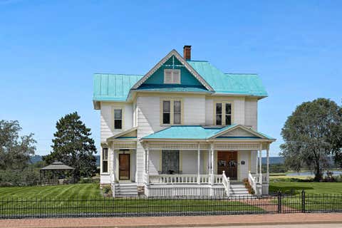 Photo of 421 2nd Ave N, Onalaska, WI 54650 (MLS # 1976091)